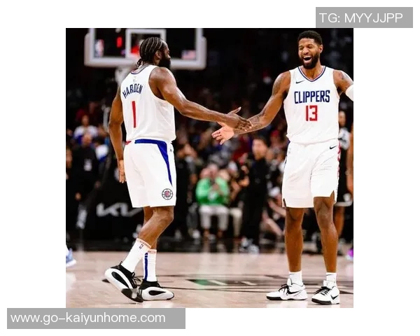 拉加贝尔点评快船阵容老化与防守缺失鲍威尔缺阵影响深远