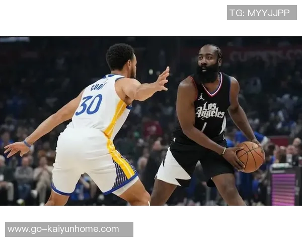 香波特分析哈登与库里防守特点差异一位专注罚球一位追求远投