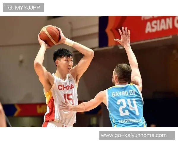 只管打球好看三球表现抢眼却三分失准成比赛遗憾